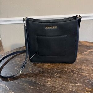 Michael Kors Elegant Black Crossbody Bag